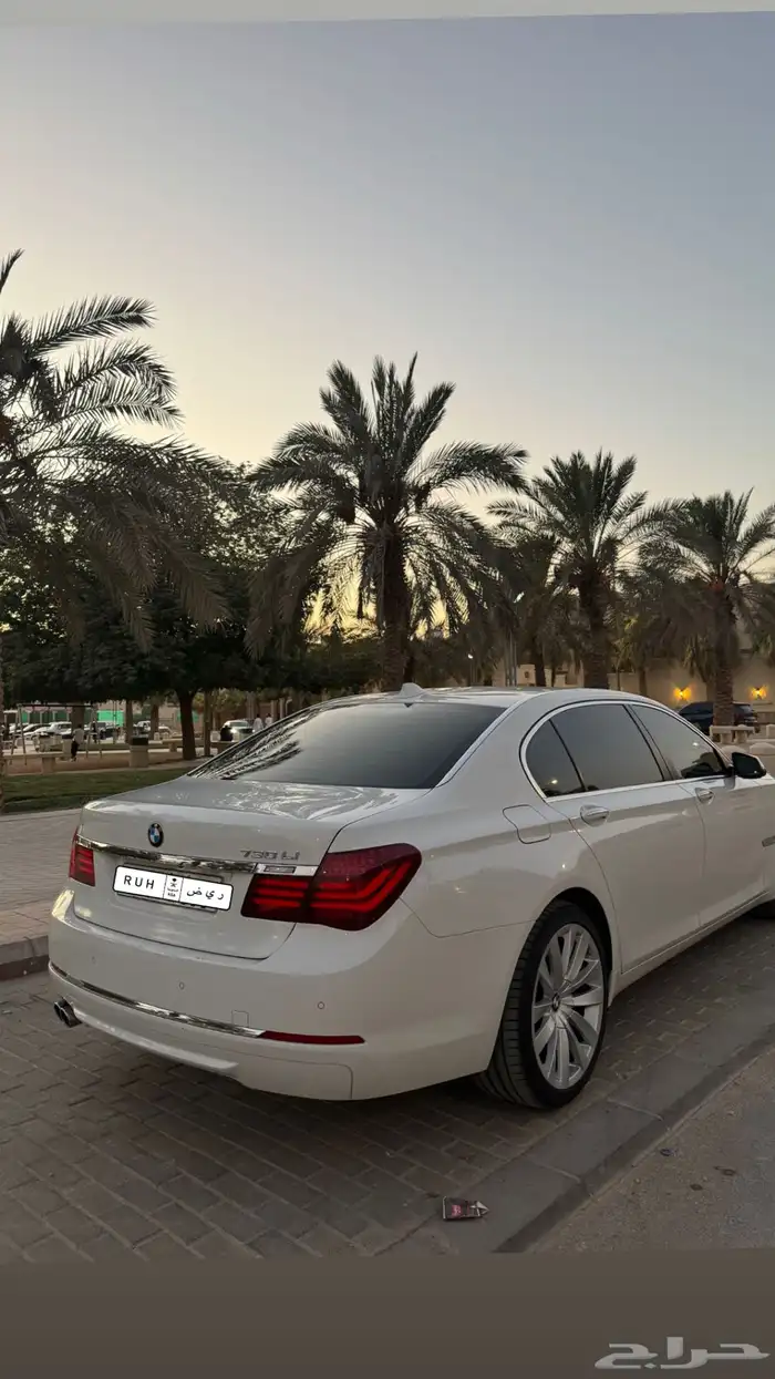 ابيض bmw 2014 الفئة 730 العملية 12