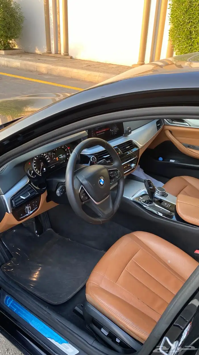 بي ام 2018 530 18