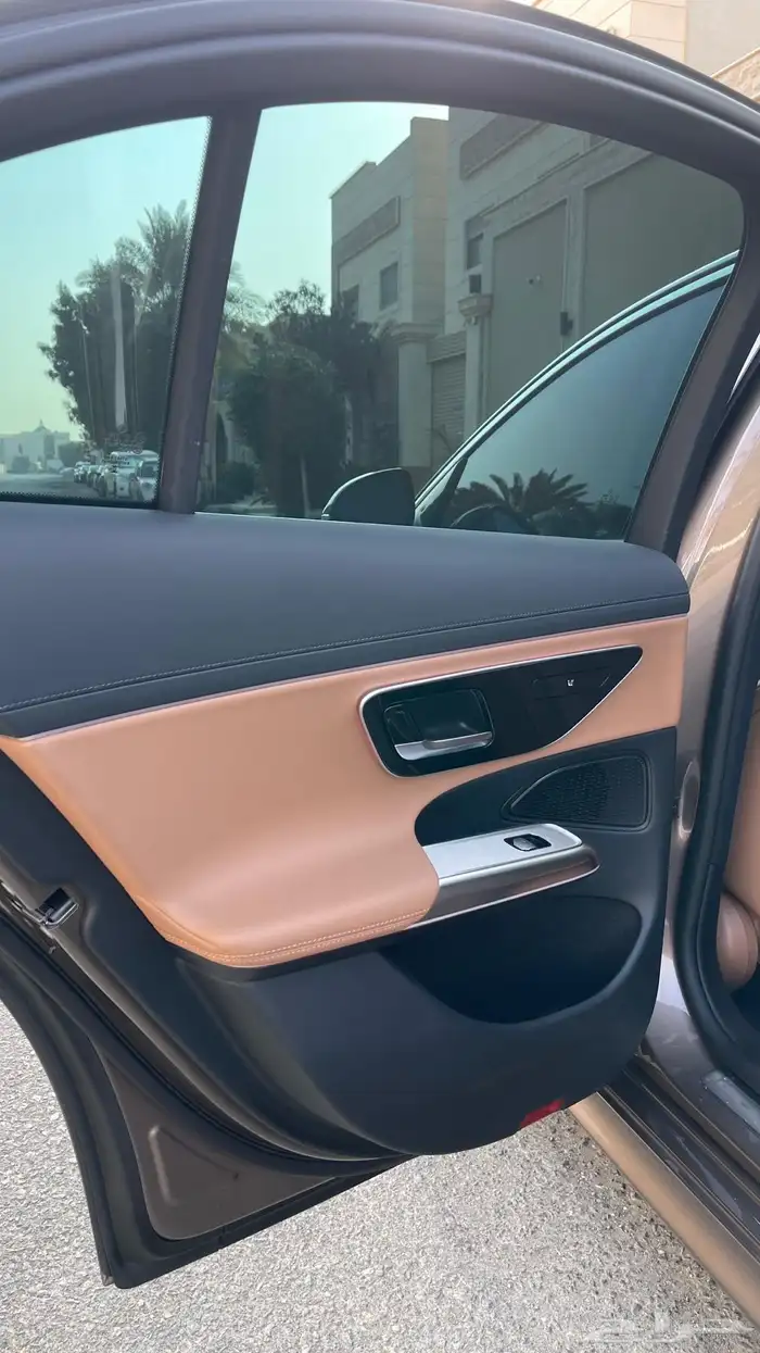 مرسيدس E200 15