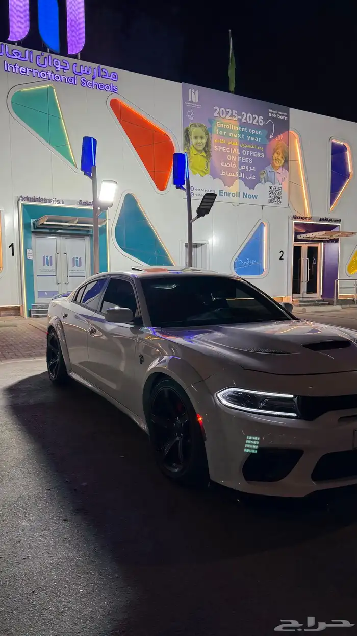 كت وايد بدي دوج تشارجر للبيع 1