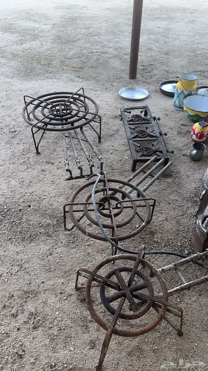 قدور وصحون والقز حق الذبايح مع براريد وجنط وايت سقس للبيع 1