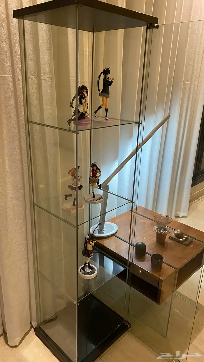 خزانه تحف زجاج شفاف اربع جهات اربع رفوف 4