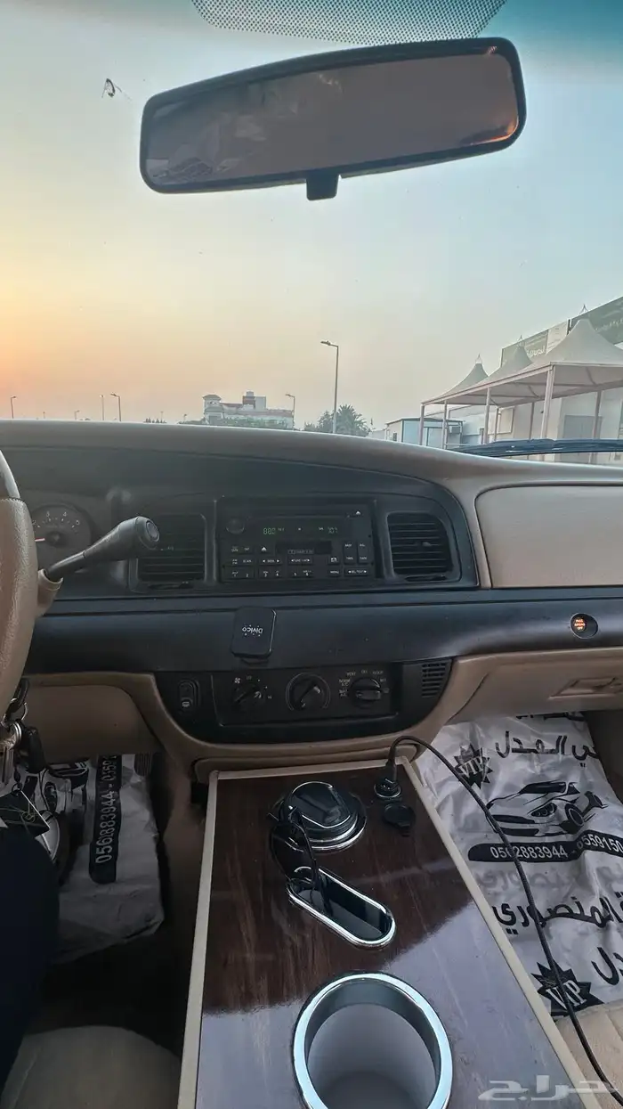 فورد جيراند ماركيز 2010 8