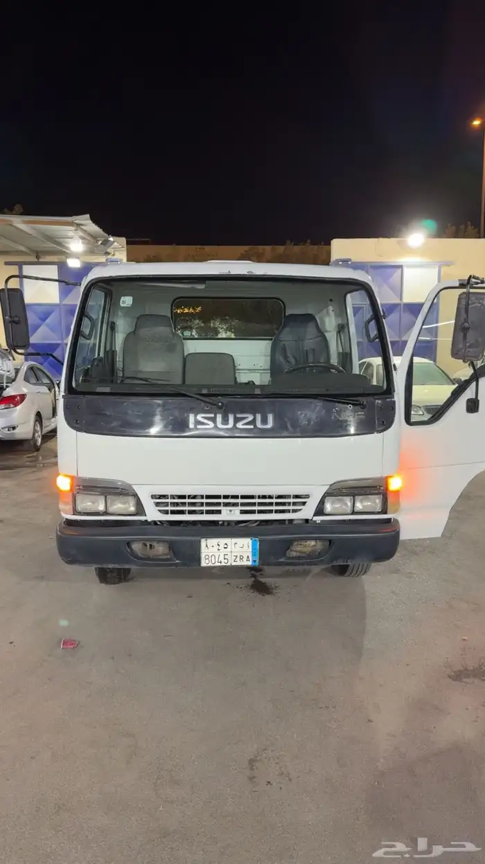 دينا ايسوزو موديل 2003 طول خمس متر 1