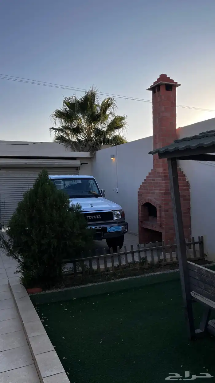 للبيع لوحه تصدير شبه جديده مخزنه من عام 2015 2