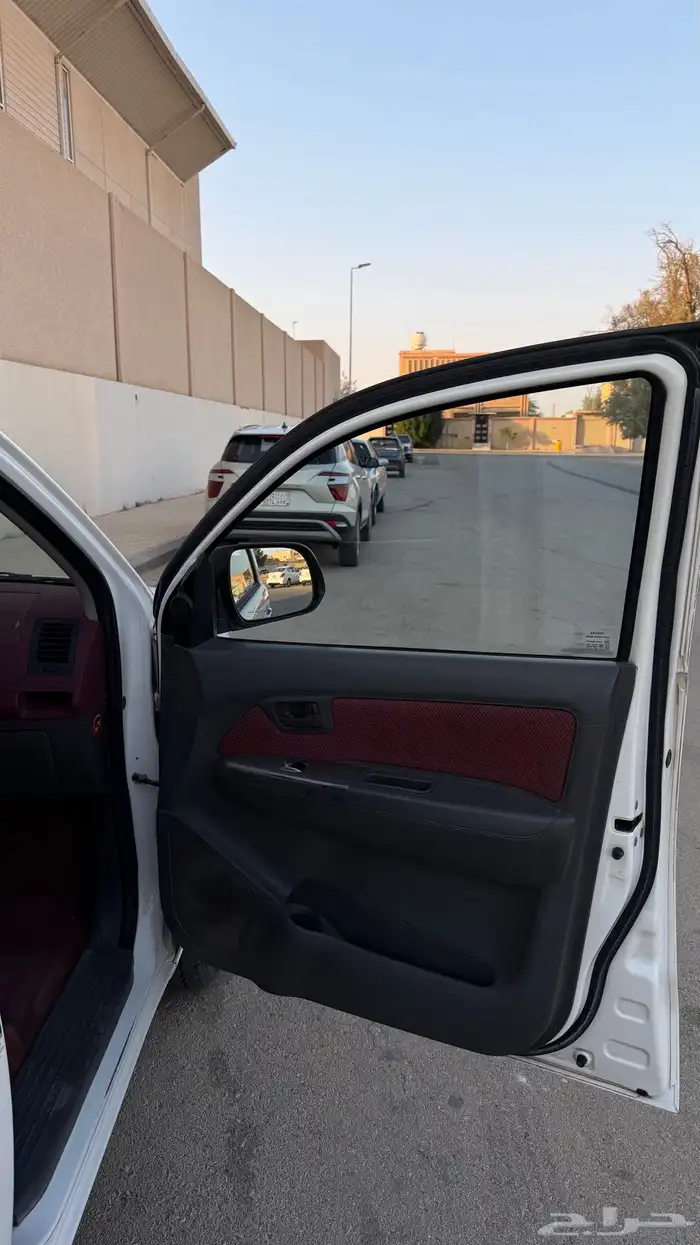 للبيع هايلوكس غمارتين 2014 خليجي 11