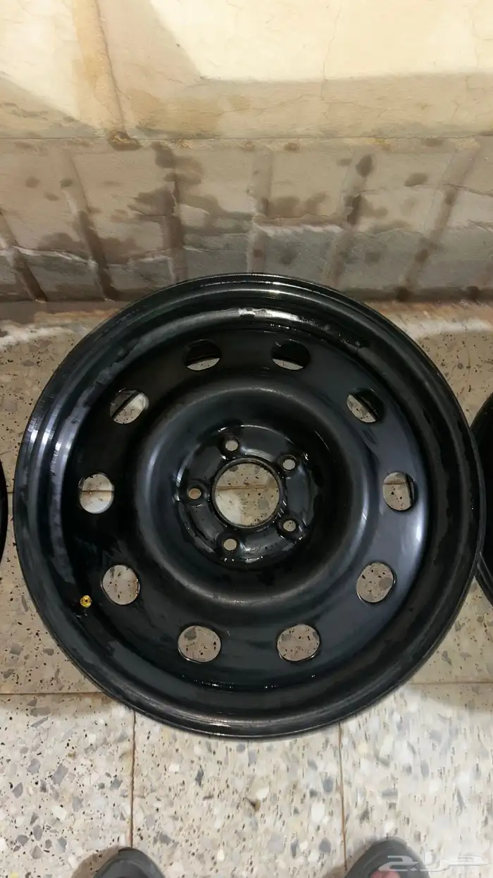 جنوط فورد بوليسي 4