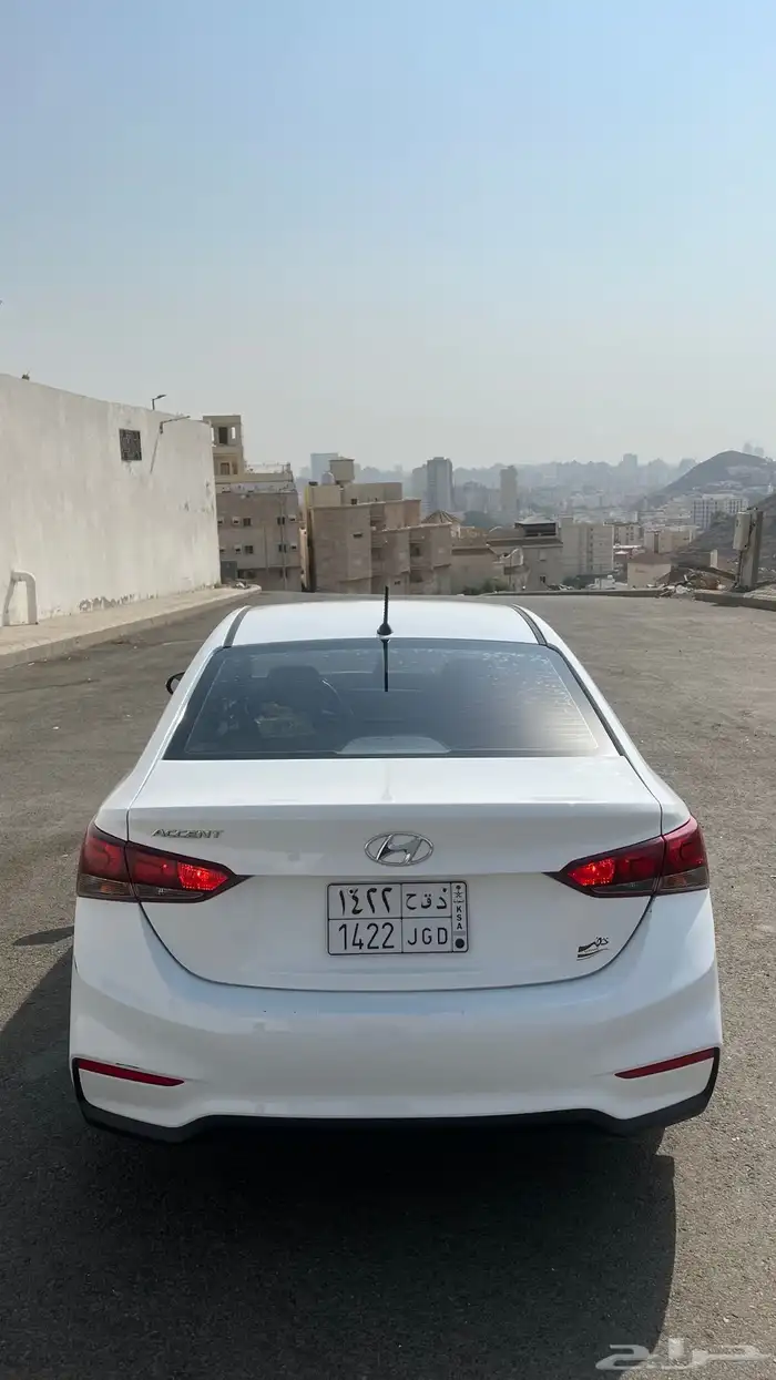 هيونداي اكسنت 2019 ابيض نظيفه تماتيك 3