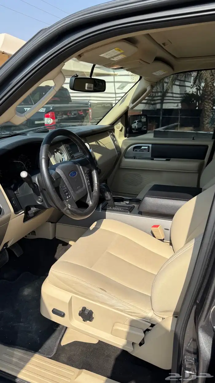 اكسبديشن 2015 اللون رصاصي 6