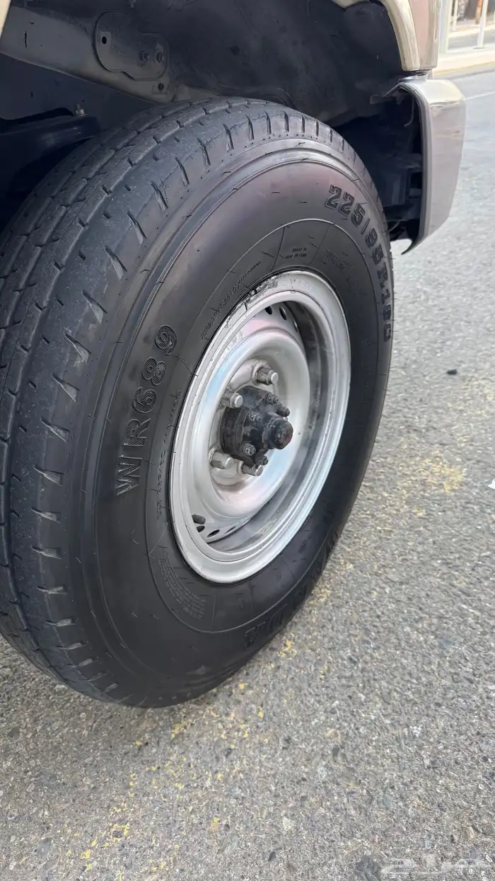 للبيع شاص مخزن 17