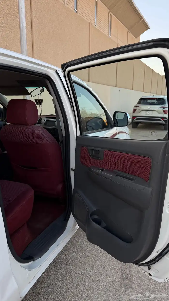 للبيع هايلوكس غمارتين 2014 خليجي 8