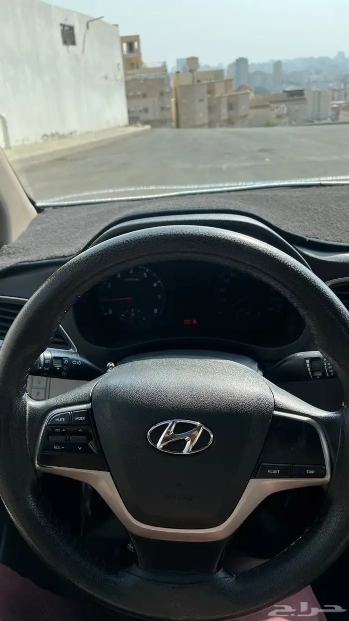 هيونداي اكسنت 2019 ابيض نظيفه تماتيك 6