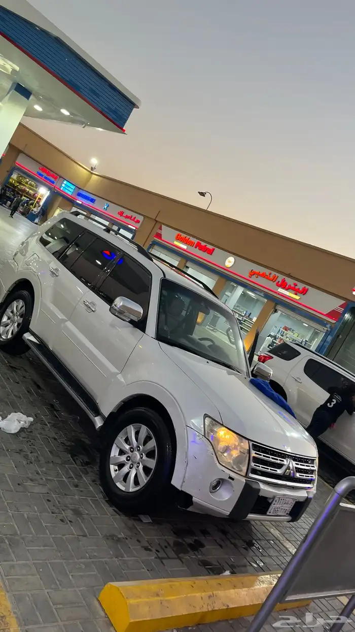 باجيرو الموديل 2010 بدي وكاله 1