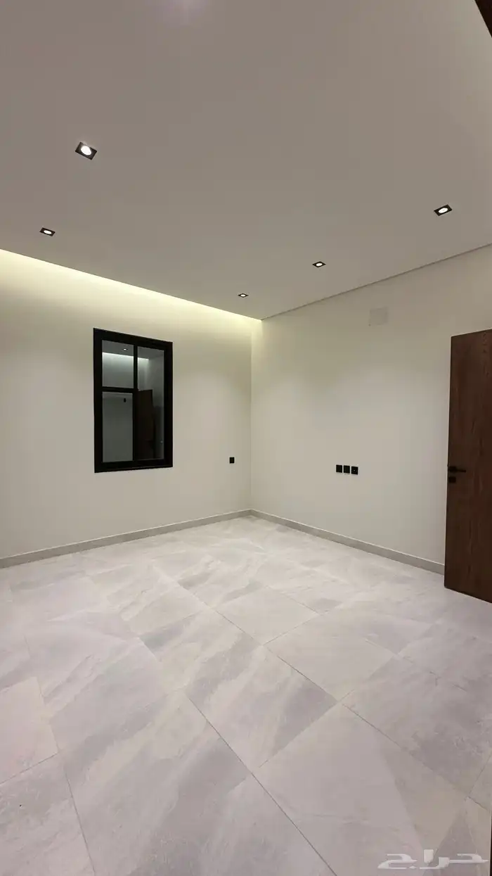 للبيع شقق ارضيه وروفات علويه خميس مشيط حي الوسام 23