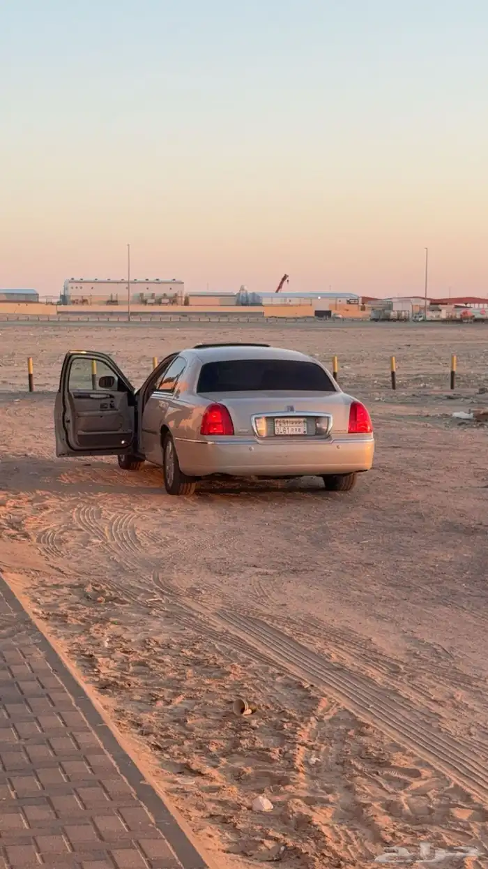 لينكون تاون كار 2005 17