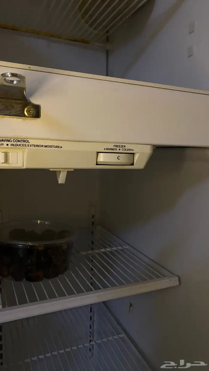 ثلاجه تحتاج صيانات بسيطه صوته مزعج 3