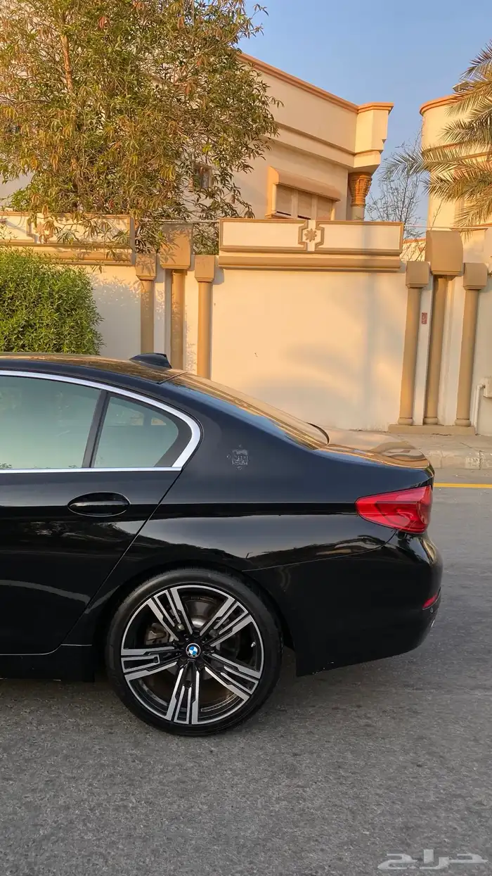 بي ام 2018 530 11