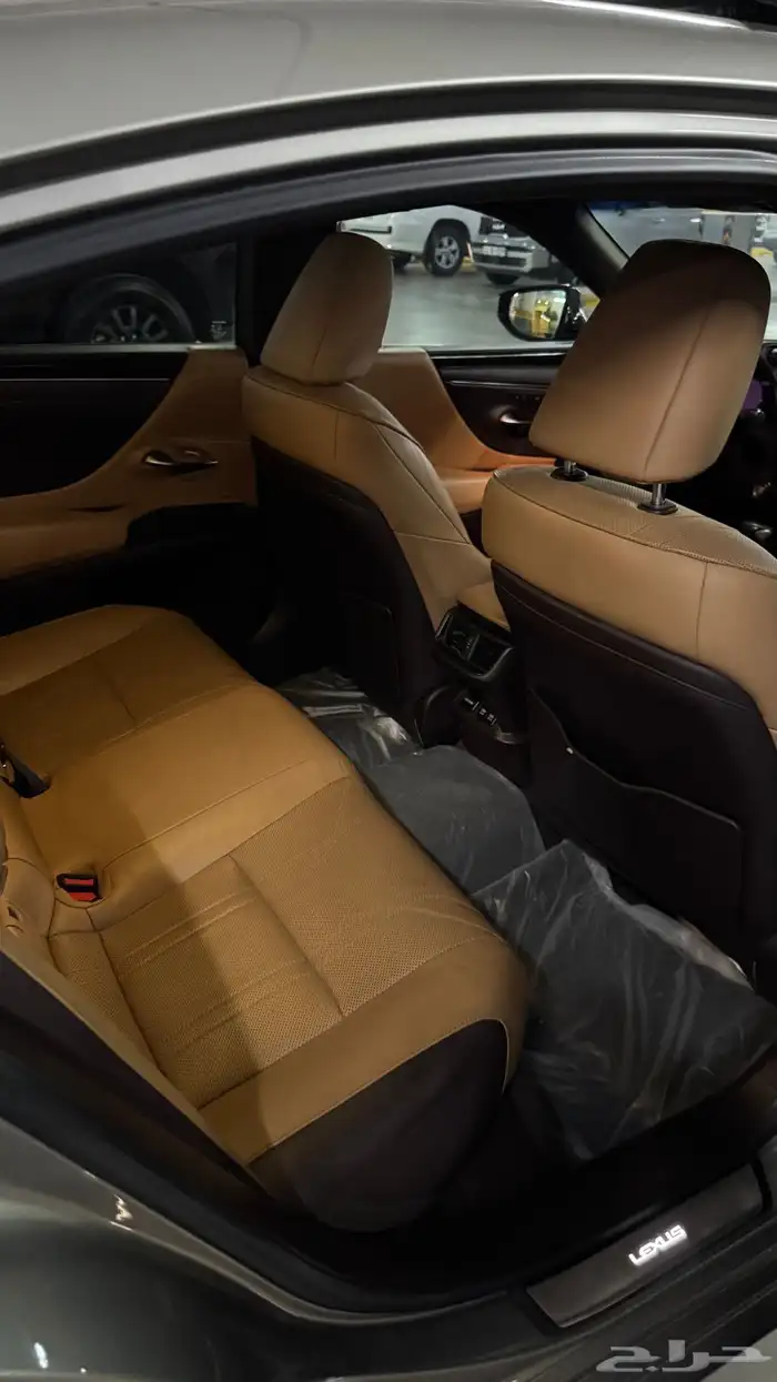 لكزس es350 موديل 2020 فئه cc قمه في النظافه 17