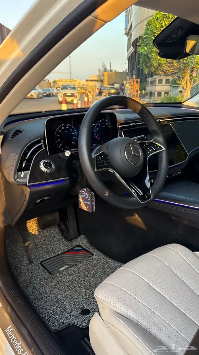 مرسيدس e200 شبه زيرو 2024 9