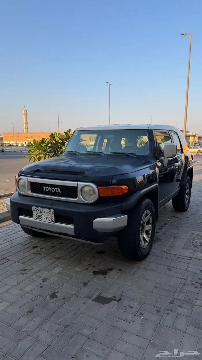 للبيع FJ موديل 2011 قير عادي 5