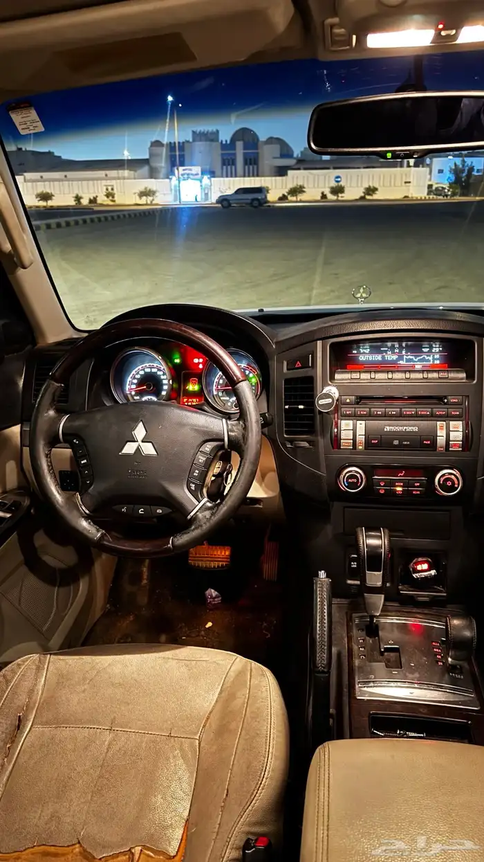 ميتسوبيشي باجيرو 1