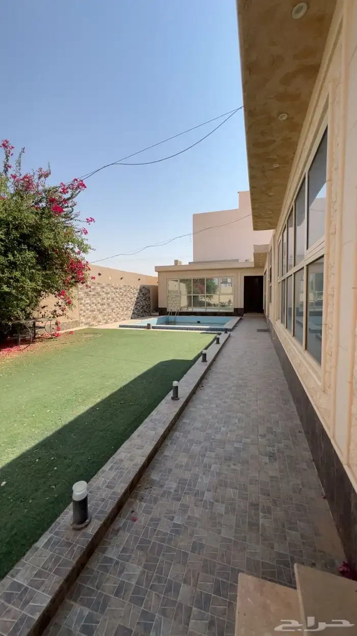 للإيجار شاليه بحي النور 4