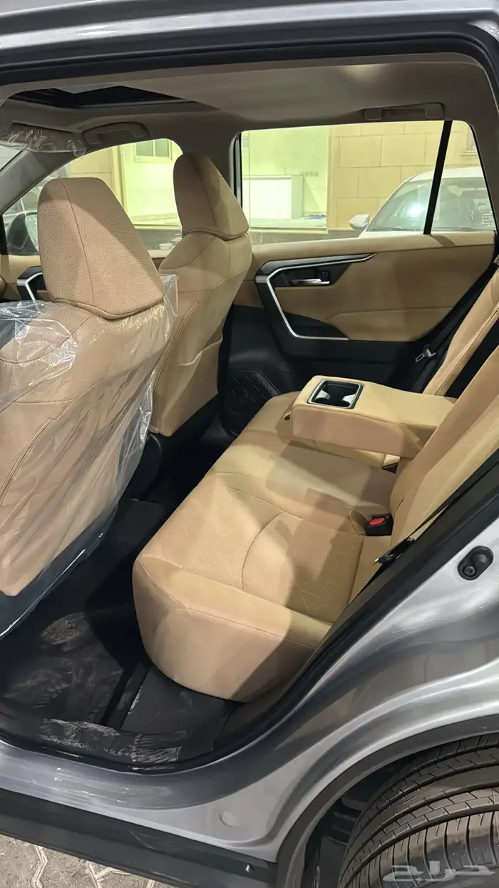 تويوتا راف فور XLE بنزين 2025 9