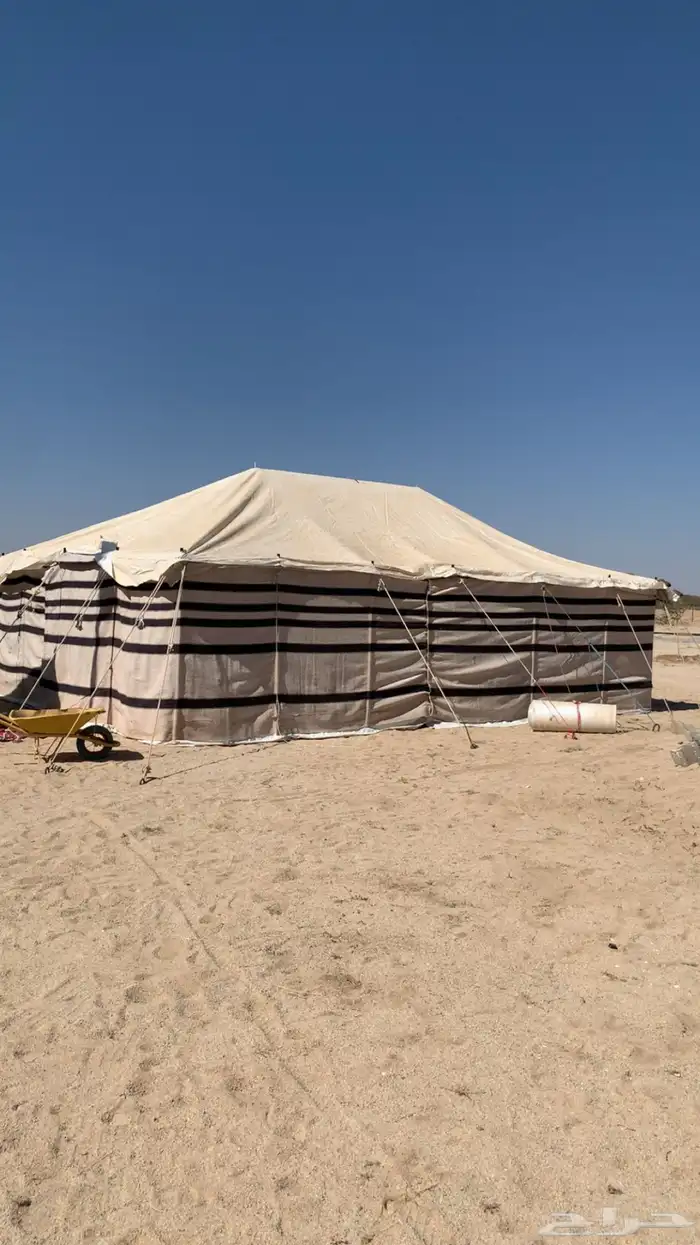 بيت شعر بكامل ملحقاته 0