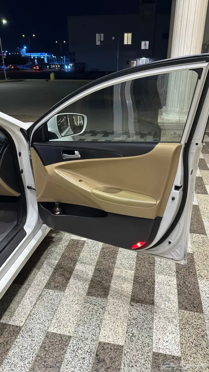 سوناتا 2013 نظيفه للبيع او للبدل المناسب 10