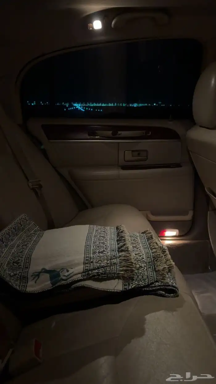 لينكون تاون كار 2005 8