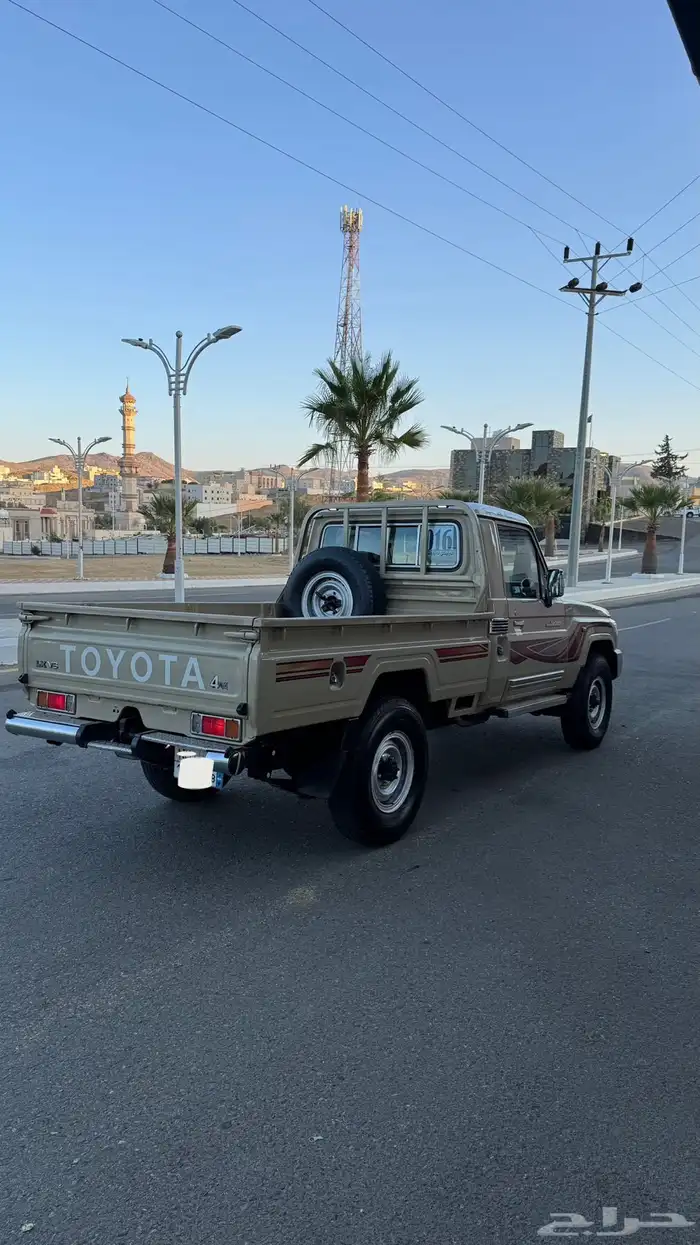 للبيع شاص مخزن 24