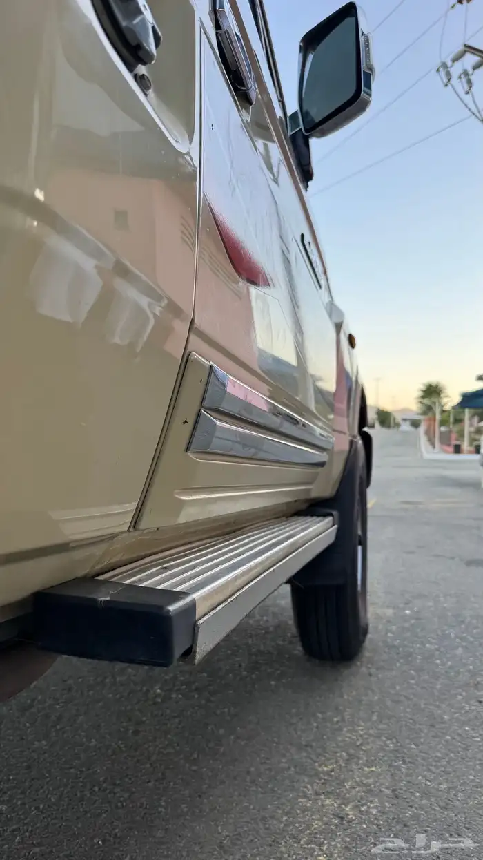 للبيع شاص مخزن 18