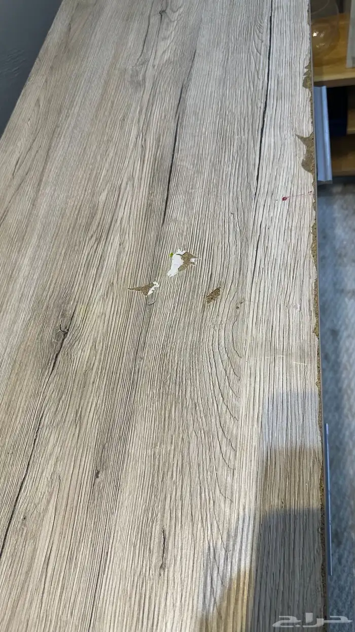 دولاب وطاولة 7