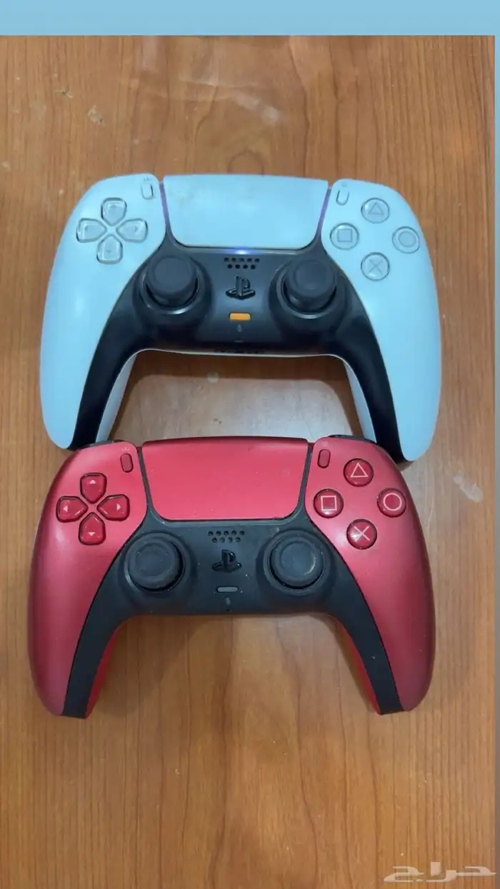 بلاستيشن 5 نظيف مع يدتين اصلية 1