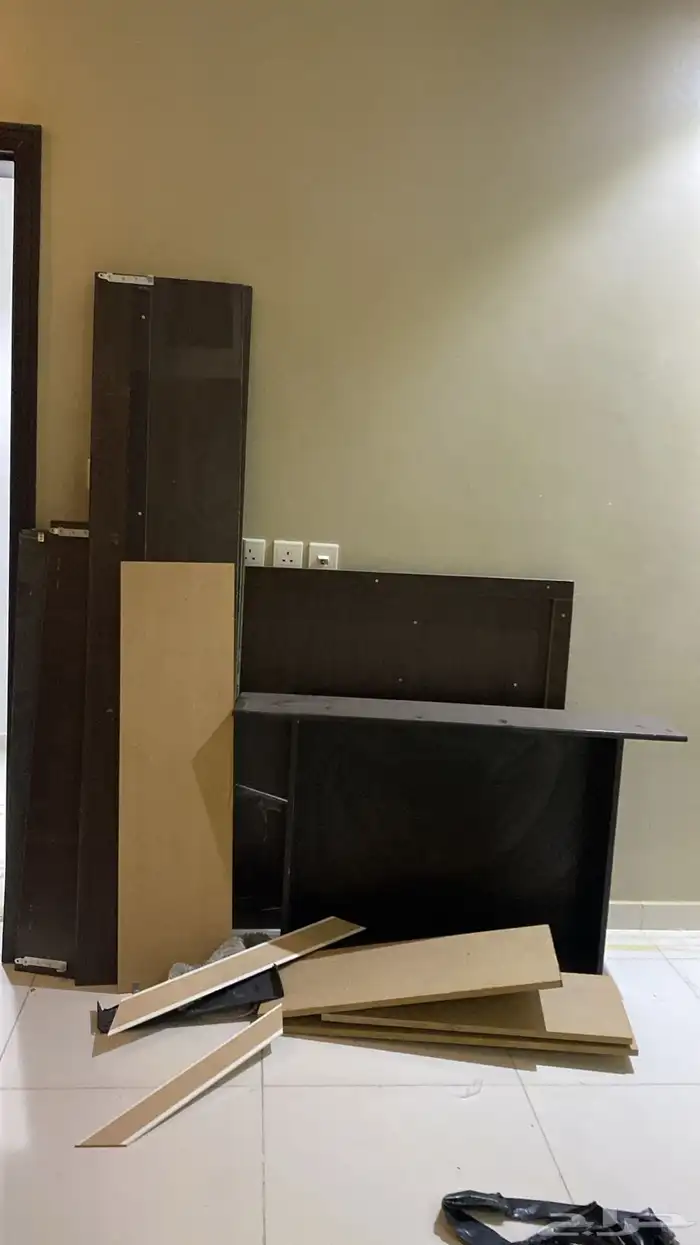 دولابين وكنب السعر رمزي 100 2