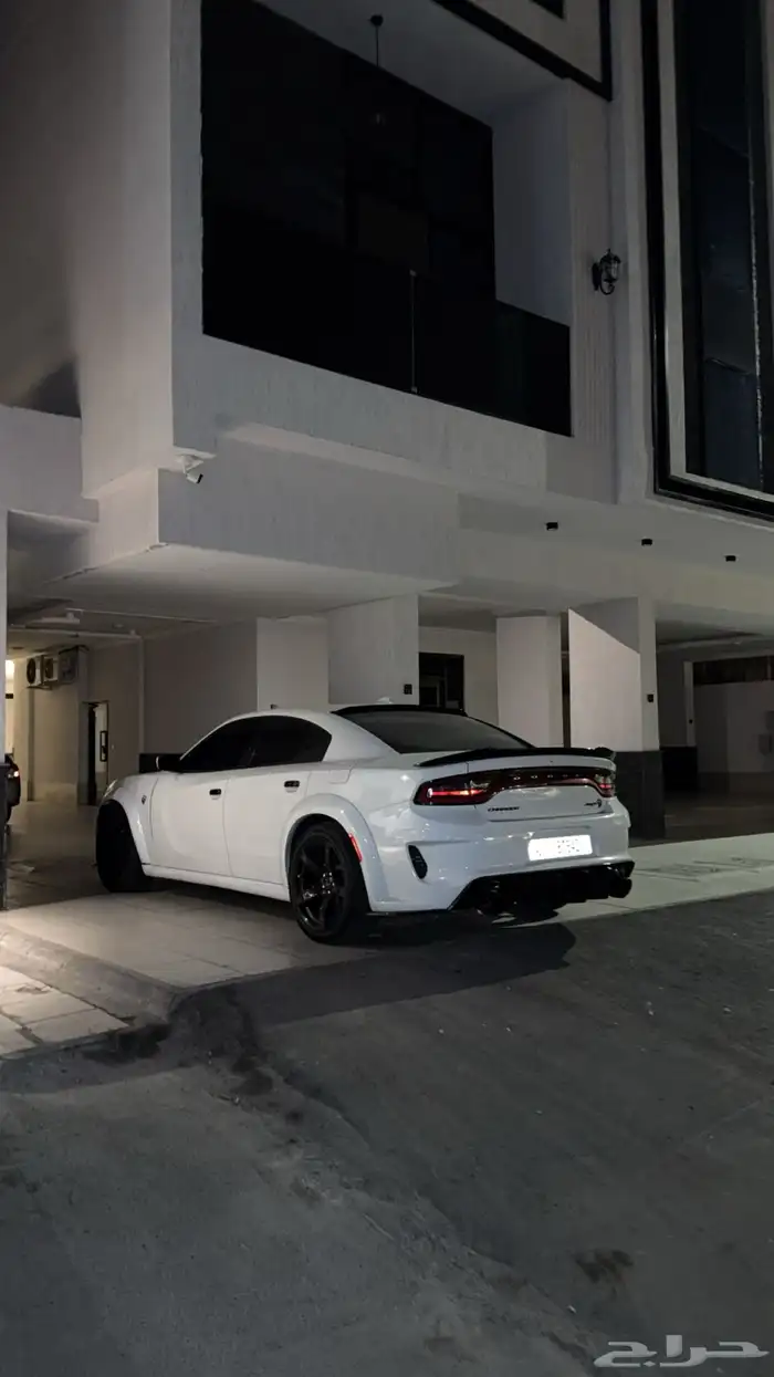 كت وايد بدي دوج تشارجر للبيع 0