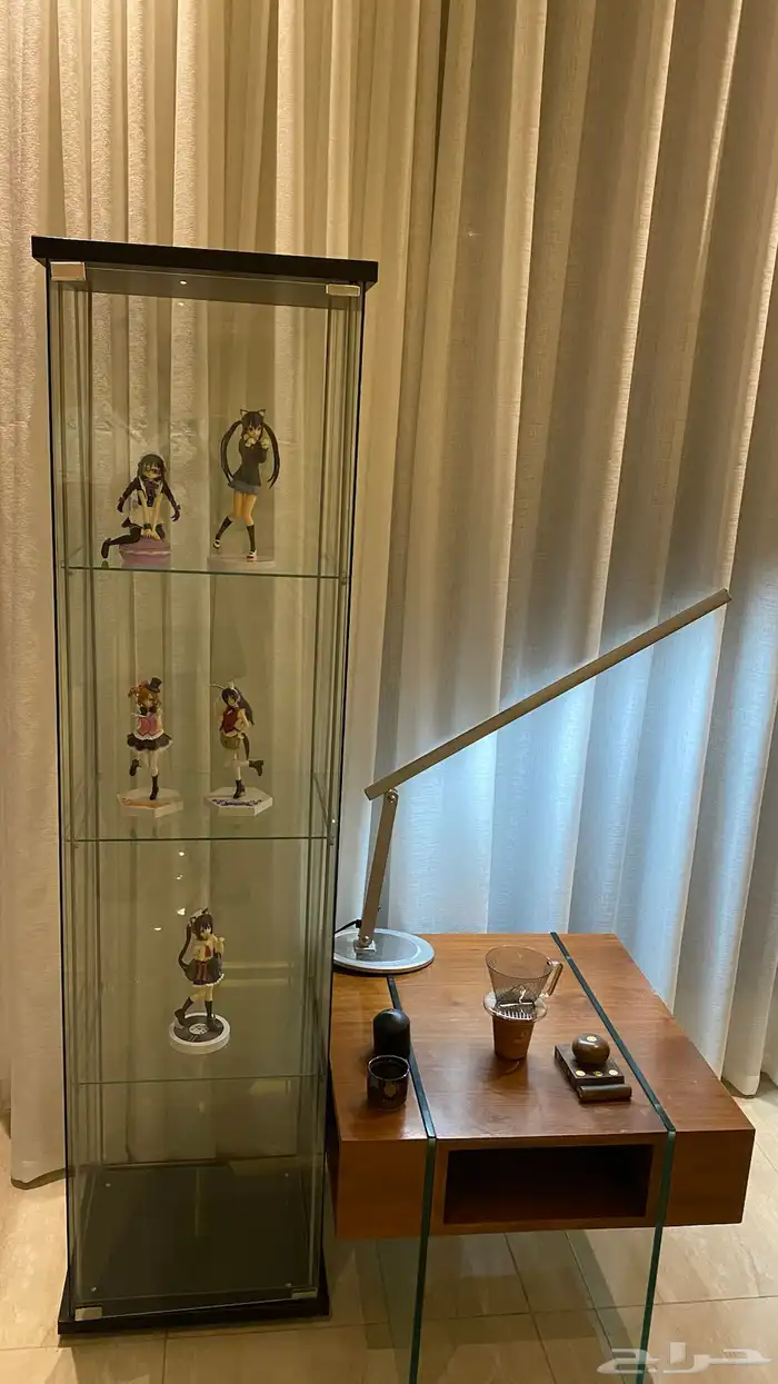 خزانه تحف زجاج شفاف اربع جهات اربع رفوف 0