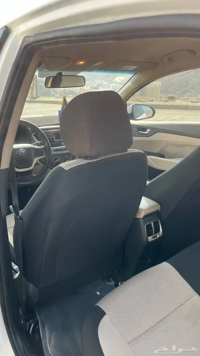 هيونداي اكسنت 2019 ابيض نظيفه تماتيك 4