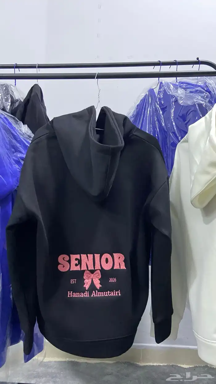 تصميم بلوفرات senior للخريجات 0