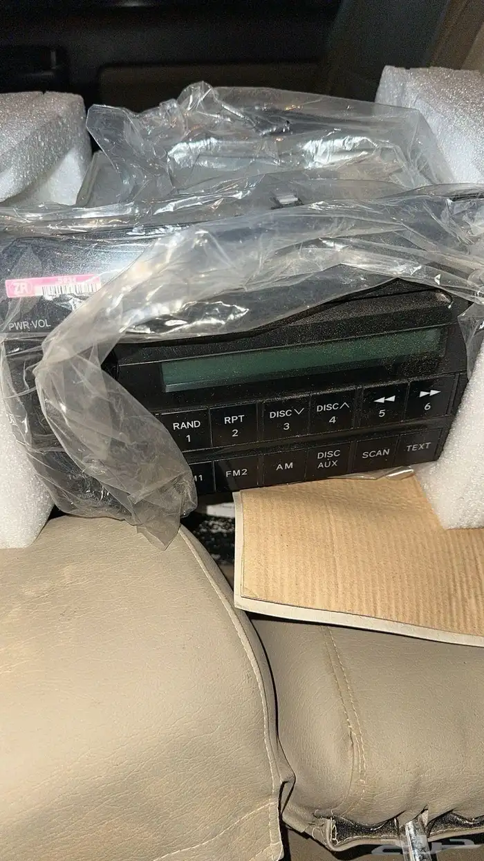 سيكويا مالك اول وكاله 35