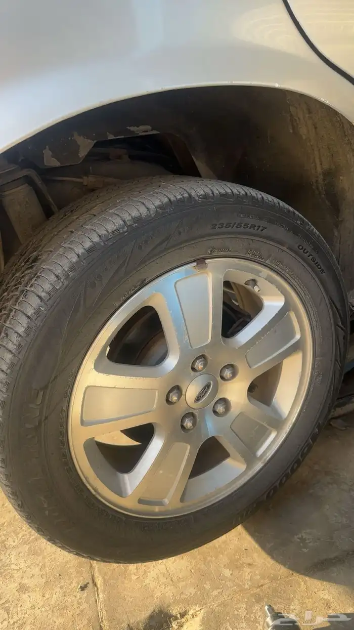 جنوط فورد فكتوريا 2011 0