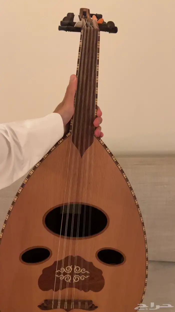 عود موسيقي 0