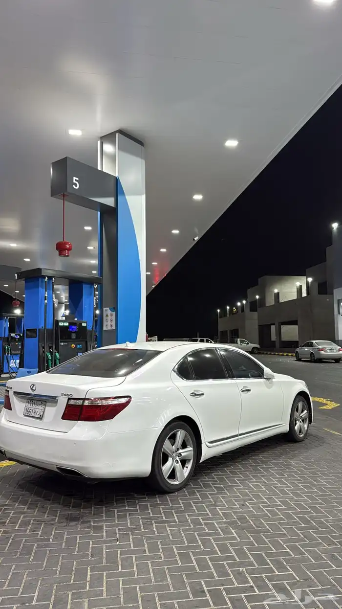 لكزس 2008 LS 1