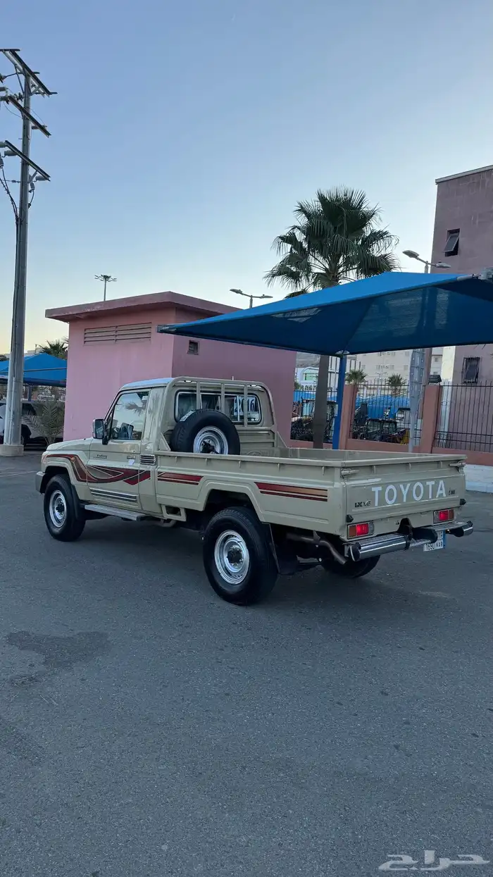 للبيع شاص مخزن 9