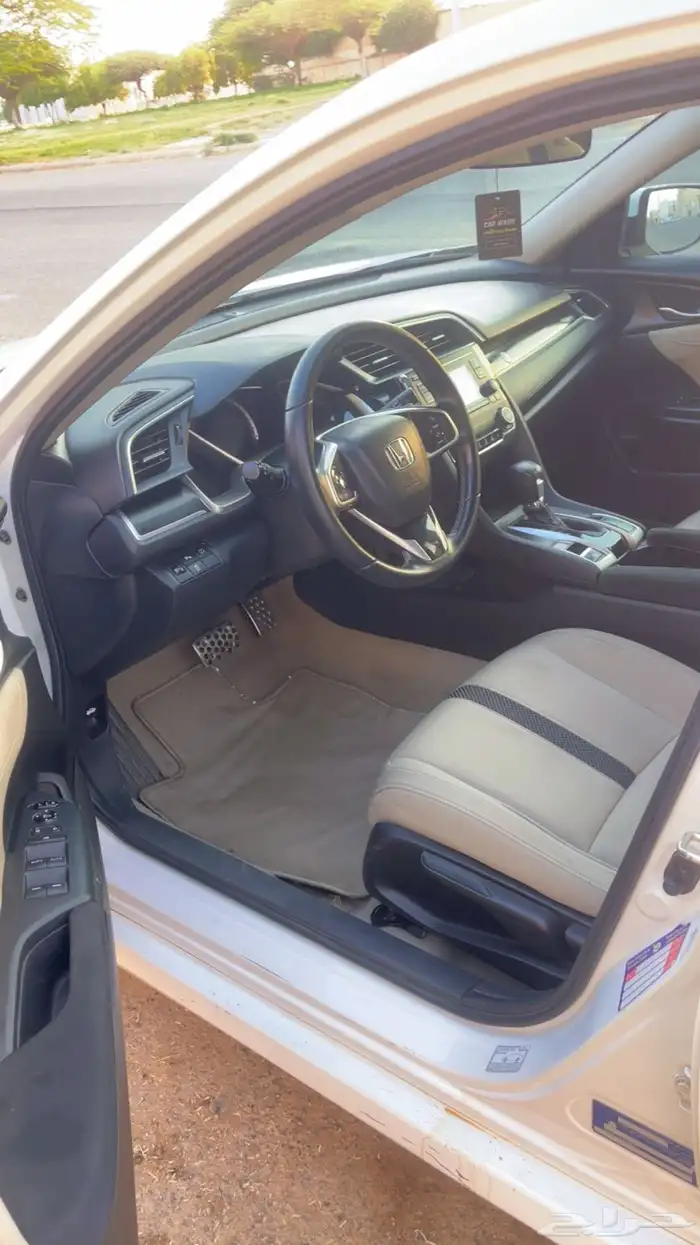 هوندا سيفيك 2020 ابيض بدون حوادث 8