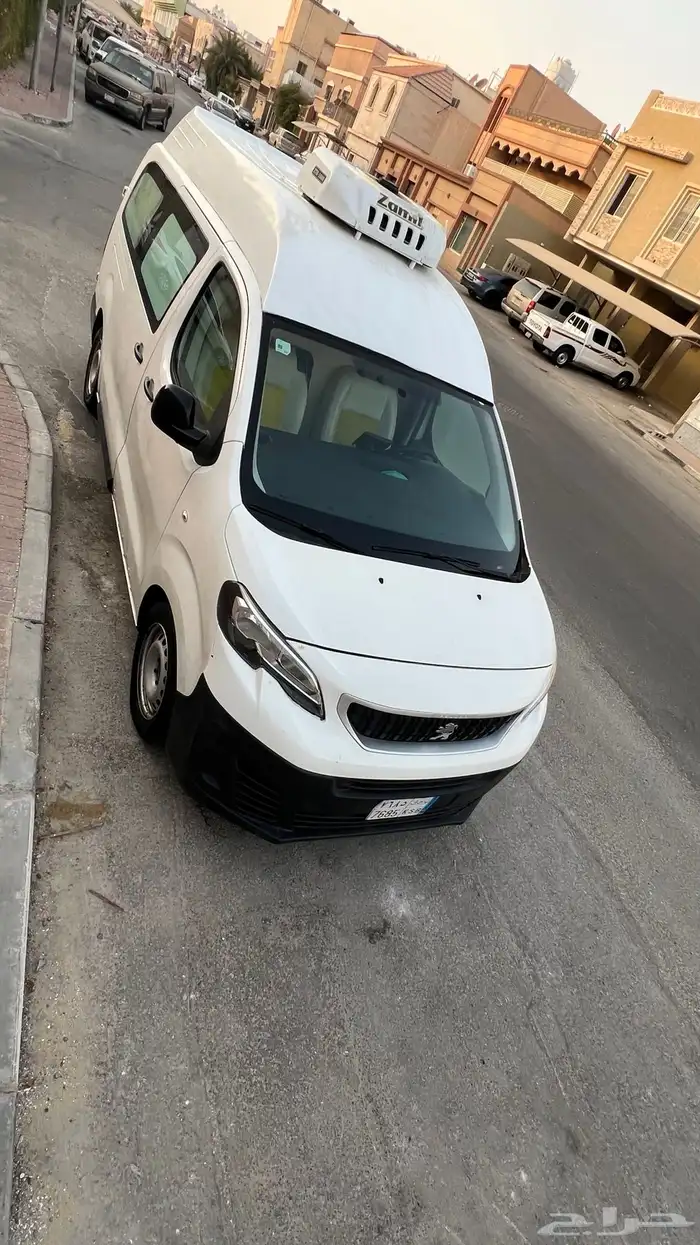 باص بيجو ثلاجة موديل 2020 12