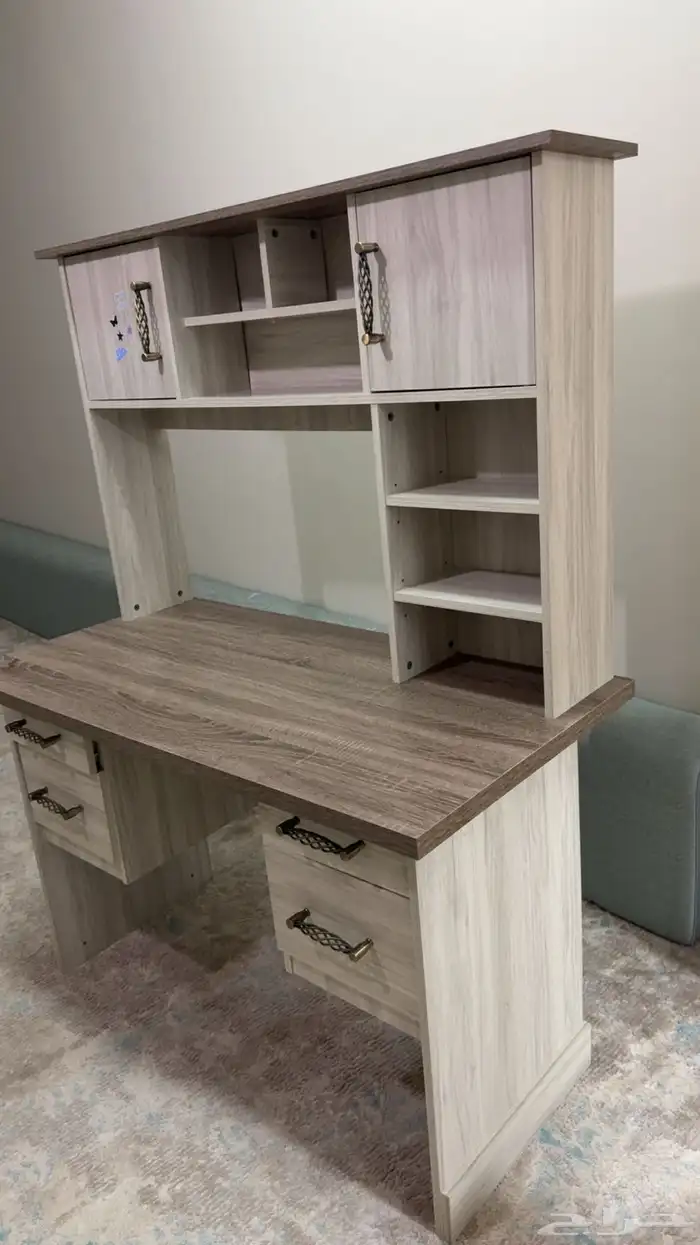 مكتب و كرسي 3