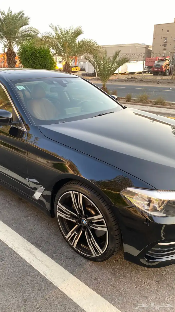 بي ام 2018 530 15