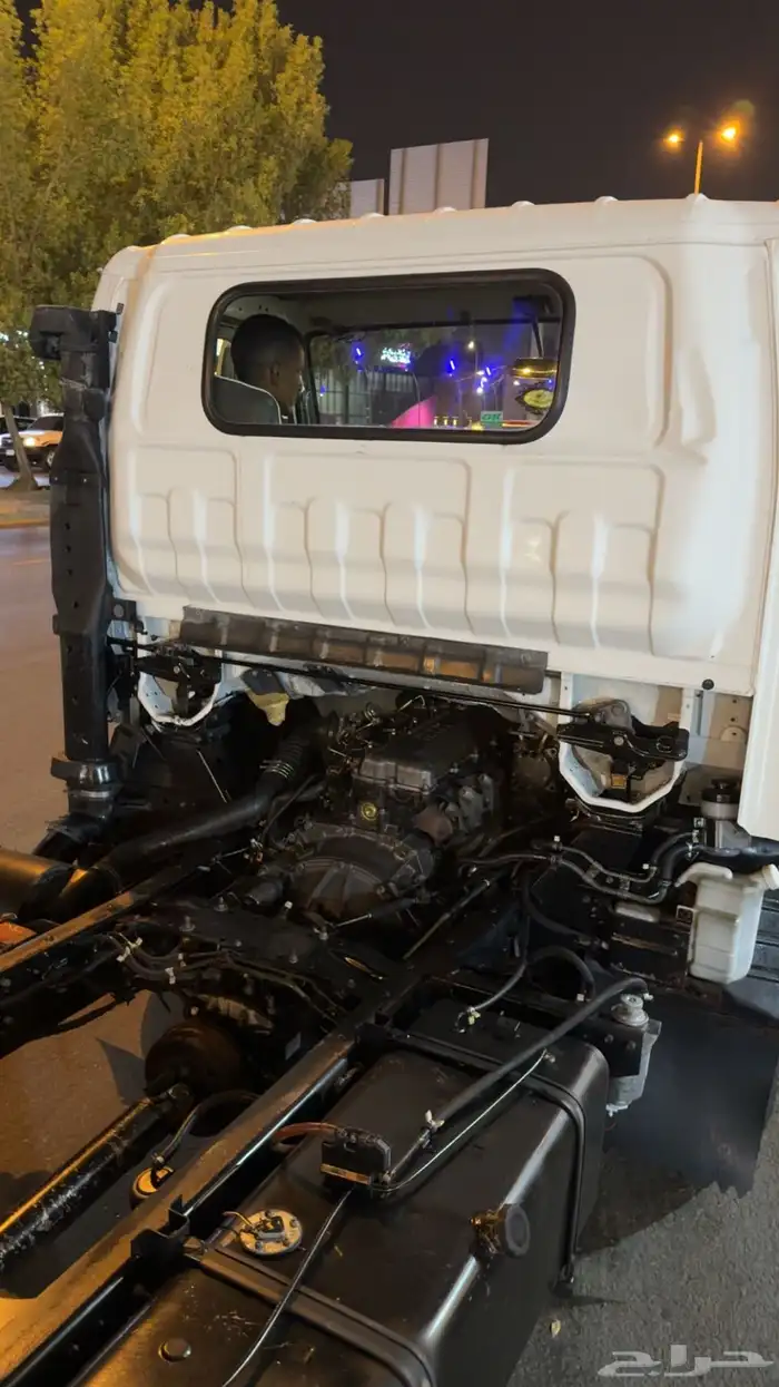 دينا ايسوزو موديل 2003 طول خمس متر 0