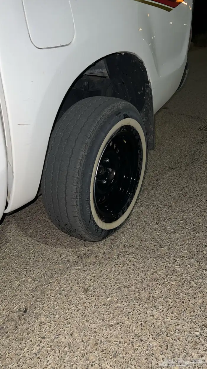 جنوط هايلكس مبرزه البيع الجنوط فقط جديده استخدام اقل من شهر 1